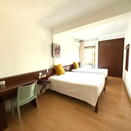 Residencial Dona Teresa Hotell *