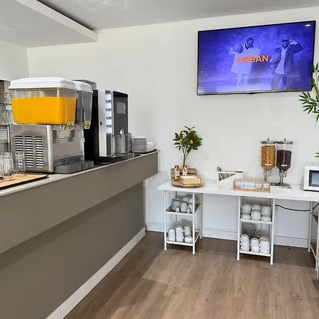 Residencial Dona Teresa * Maía